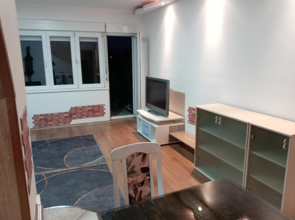 Slika 4 - beogradska 11, Četvorosoban stan za izdavanje, 120m2, 600€